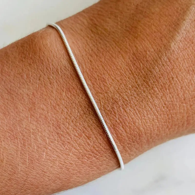 Klassieke Armband – Tijdloos Design en Duurzaamheid in Zilver of Goud