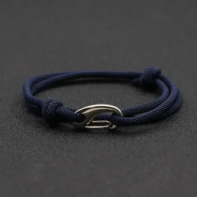 Bracelet en CTouwarmband - Elegantie en Robuustheid in Één Accessoireorde