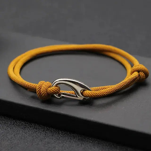 Bracelet en CTouwarmband - Elegantie en Robuustheid in Één Accessoireorde